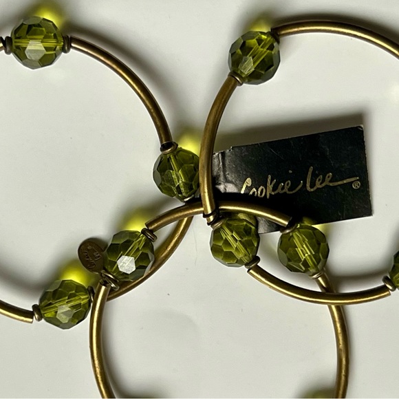 🦚Set of 3 Peridot Color Faceted Glass Bead Stretch Bracelets with Brass Tone - Picture 3 of 5